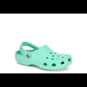 crocs